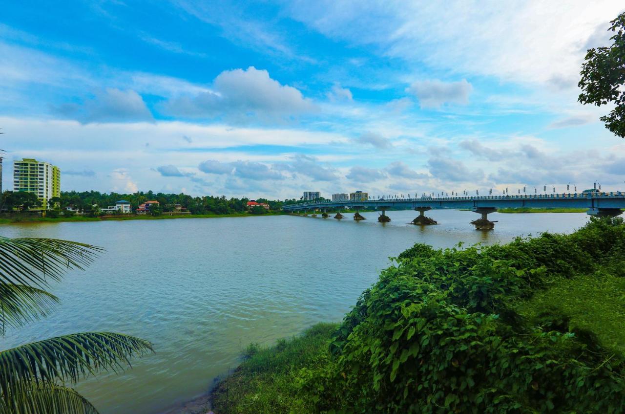 Once Upon The River, Aluva - Near Cochin International Airport Hotel Kochi Buitenkant foto